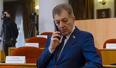 Евгений Солнцев впервые отчитался перед депутатами Заксобрания